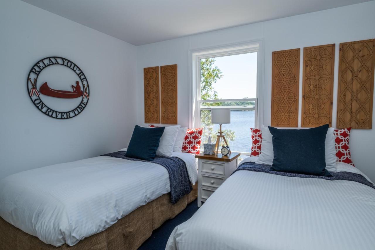 Lighthouse Motel And Cottages Bridgewater Eksteriør billede